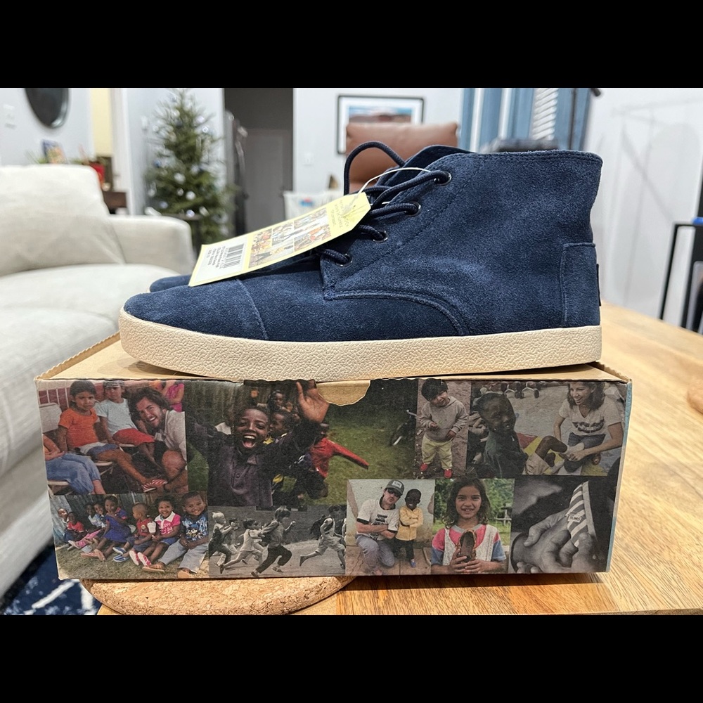 Tom's Paeso Navy Suede High Top Sneakers NIB